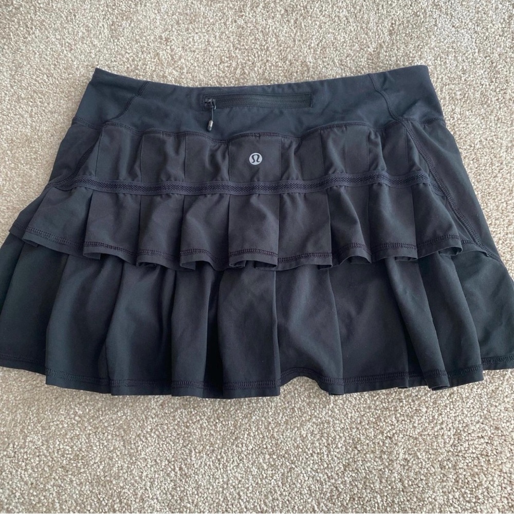 Lululemon ruffle skirt